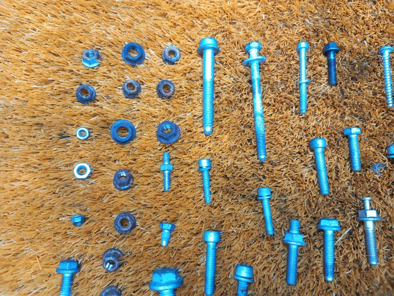 Болты и гайки ДВС, 750 рублей, Красноярск