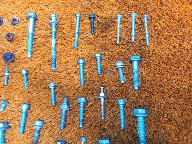 Болты и гайки ДВС, 750 рублей, Красноярск