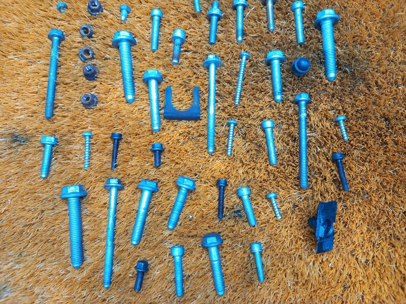 Болты и гайки ДВС, 750 рублей, Красноярск