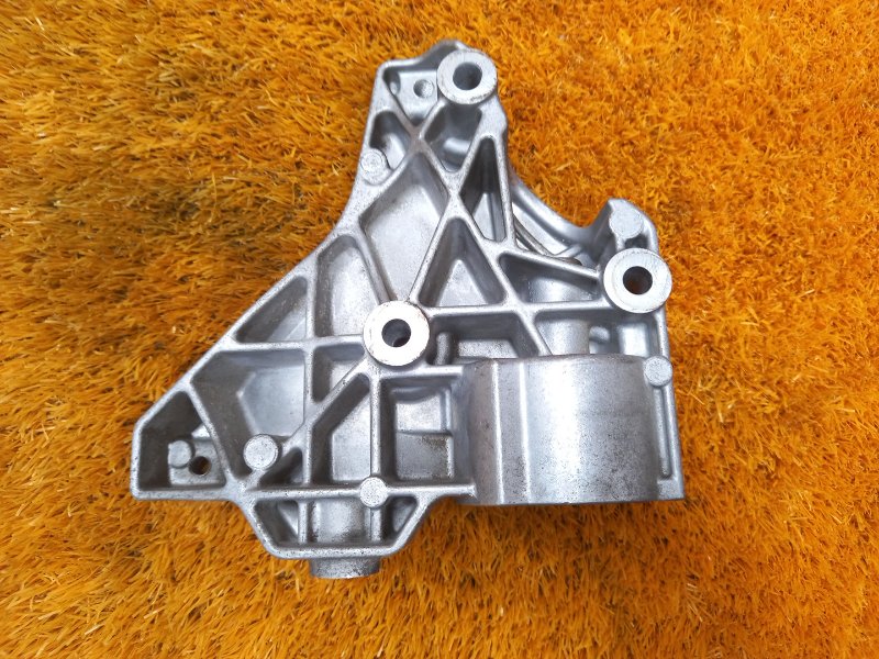 кронштейн компрессора кондиционера, 750 рублей, Красноярск