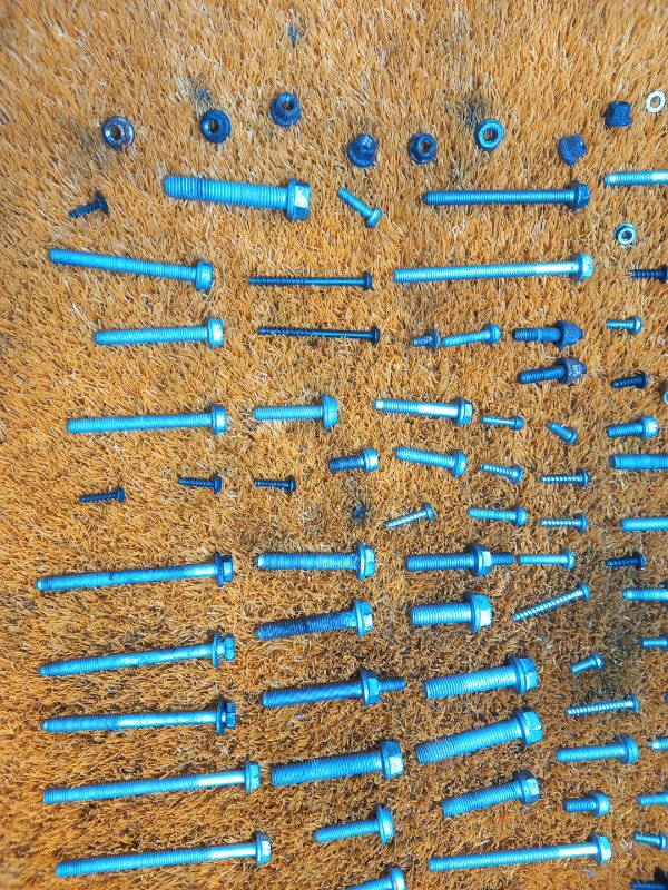 Болты и гайки ДВС, 750 рублей, Красноярск