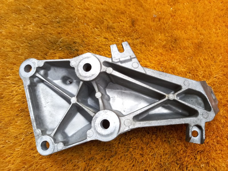 Кронштейн подушки двигателя, 590 рублей, Красноярск