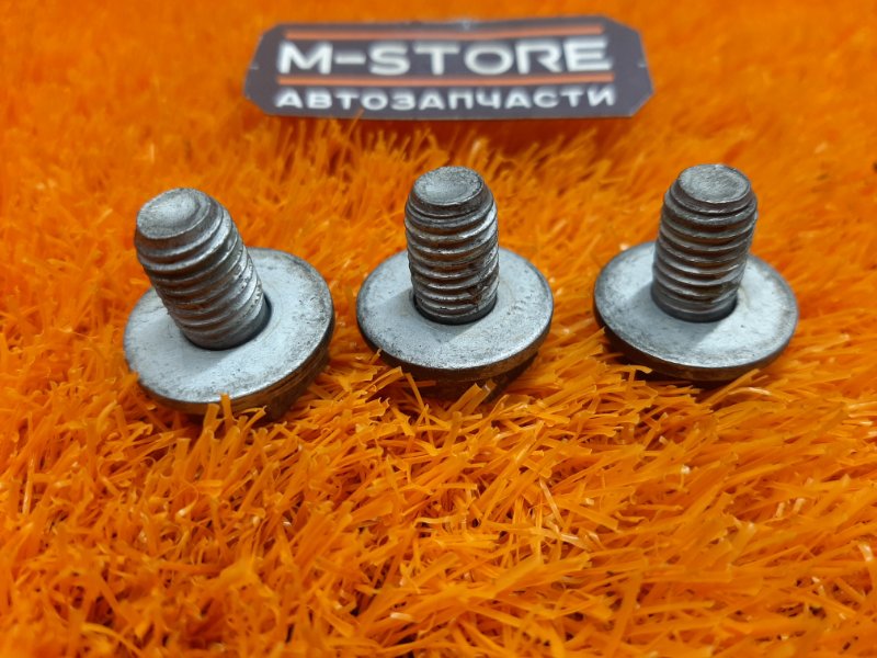 болт гидротрансформатора, 300 рублей, Красноярск