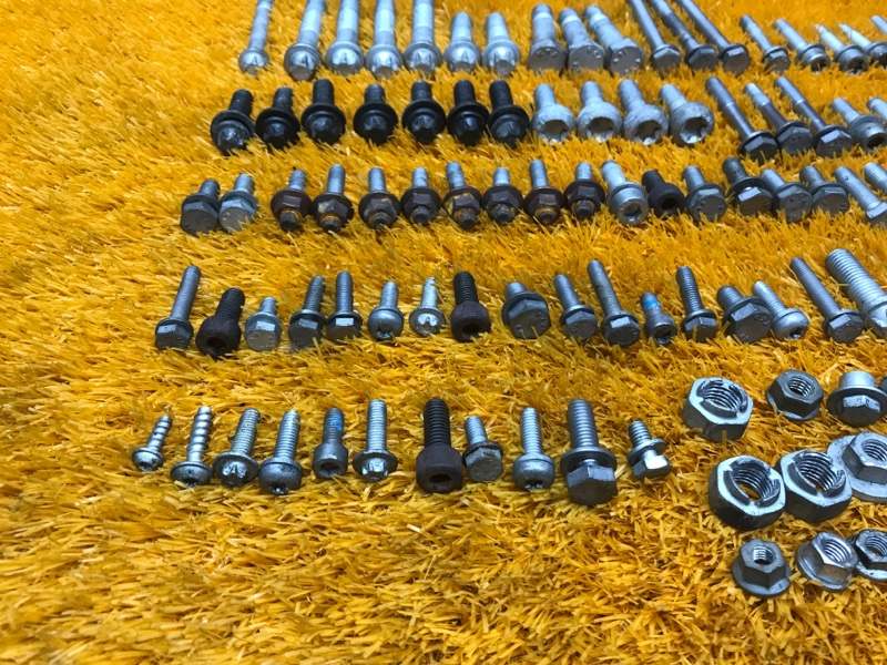 Болты и гайки ДВС, 930 рублей, Красноярск