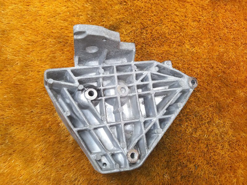 кронштейн компрессора кондиционера, 930 рублей, Красноярск