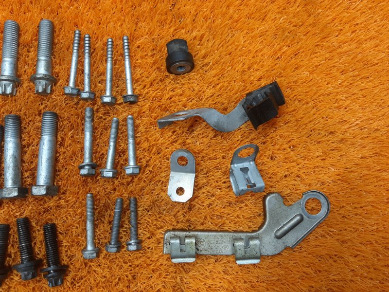 Болты и гайки ДВС, 930 рублей, Красноярск