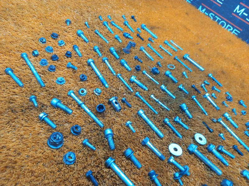 Болты и гайки ДВС, 750 рублей, Красноярск