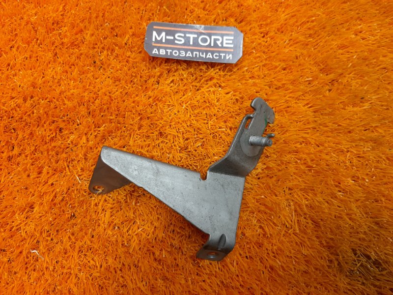 кронштейн, 300 рублей, Красноярск