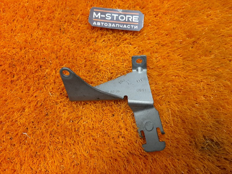 кронштейн, 300 рублей, Красноярск