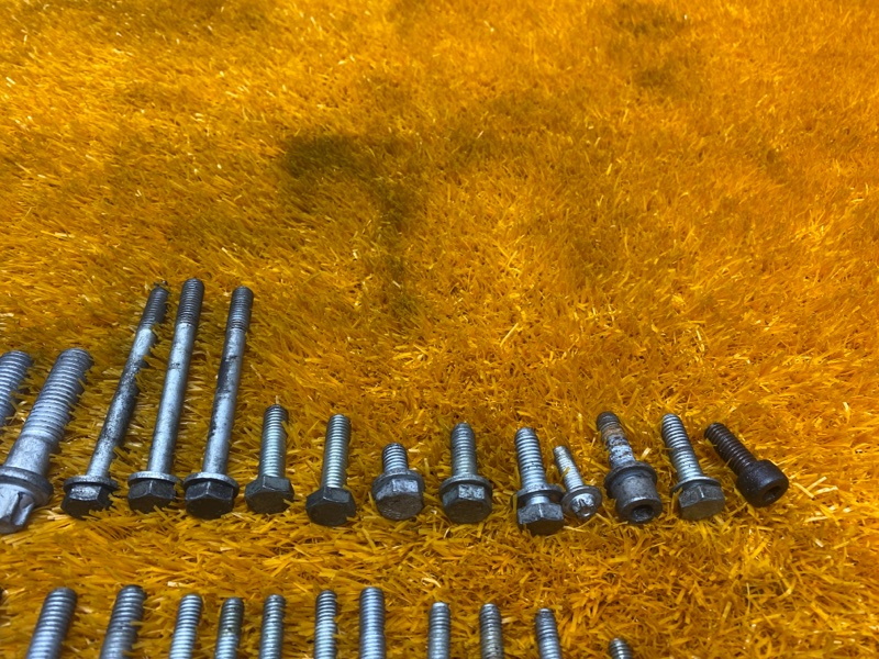 Болты и гайки ДВС, 930 рублей, Красноярск