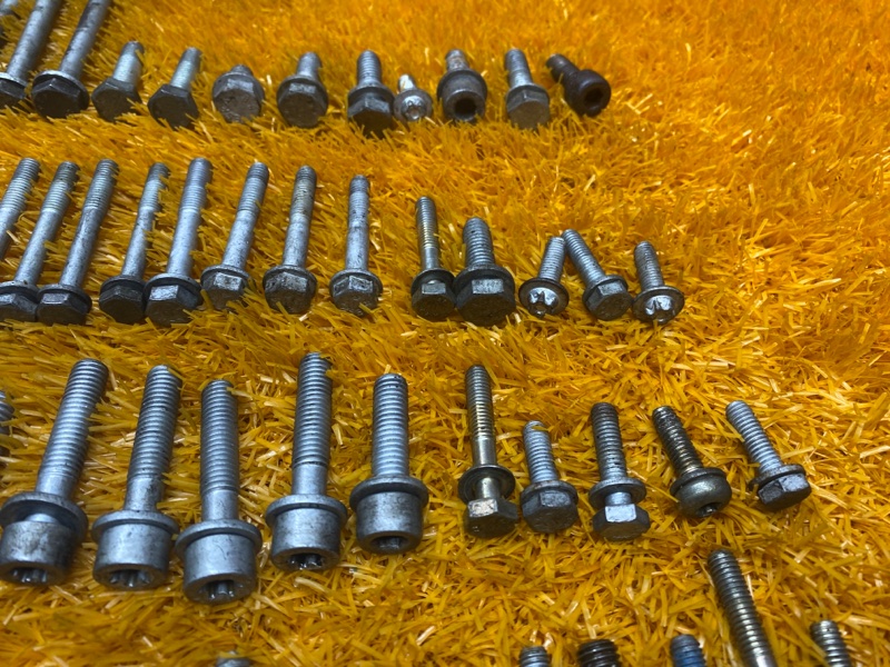 Болты и гайки ДВС, 930 рублей, Красноярск