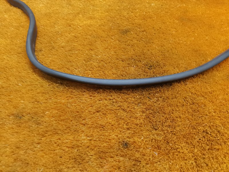 Уплотнитель капота, 510 рублей, Красноярск