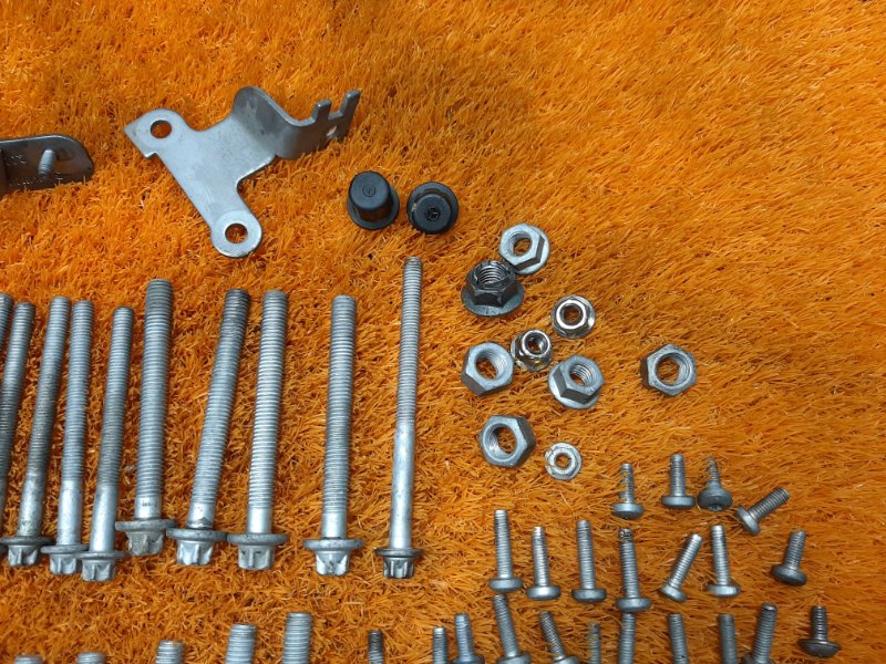 Болты и гайки ДВС, 750 рублей, Красноярск