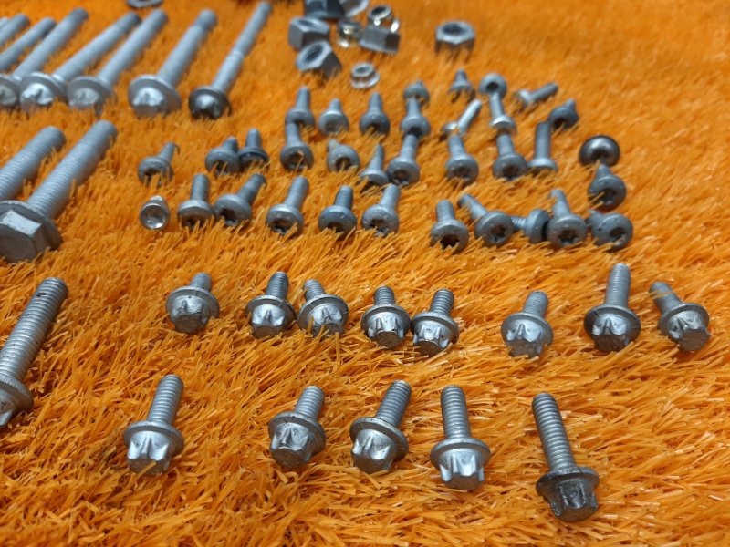 Болты и гайки ДВС, 750 рублей, Красноярск