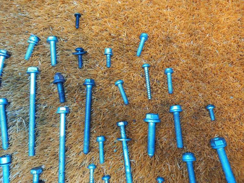 Болты и гайки ДВС, 750 рублей, Красноярск