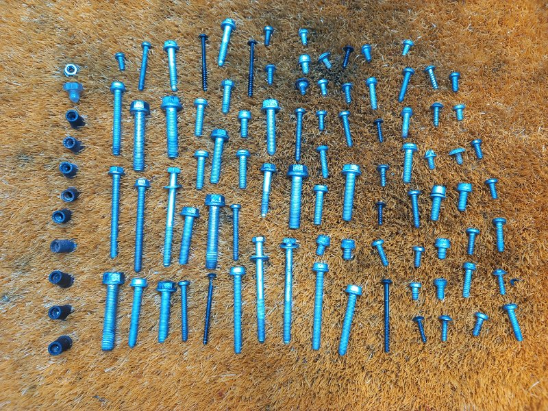 Болты и гайки ДВС, 750 рублей, Красноярск