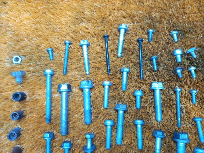 Болты и гайки ДВС, 750 рублей, Красноярск