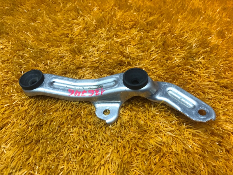 Кронштейн впускного коллектора, 250 рублей, Красноярск