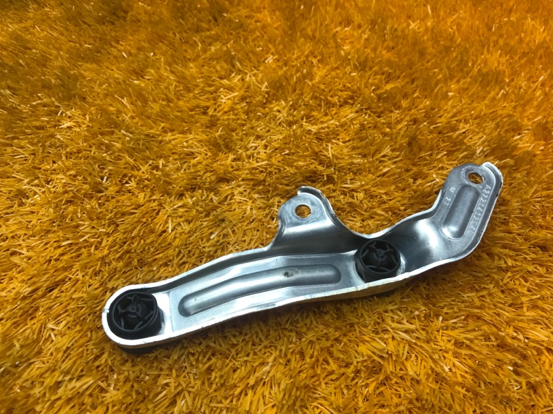 Кронштейн впускного коллектора, 250 рублей, Красноярск