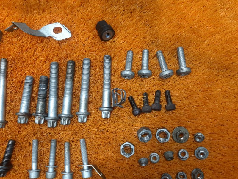 Болты и гайки ДВС, 810 рублей, Красноярск