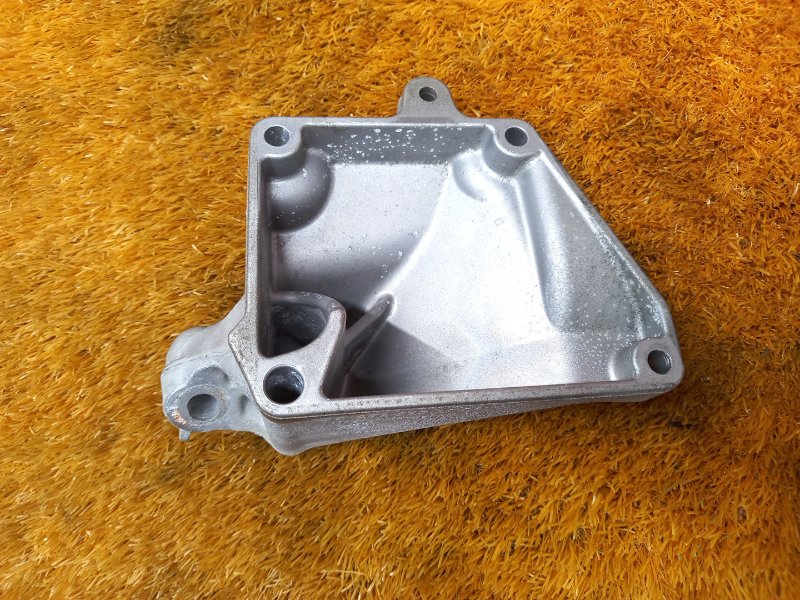 Кронштейн подушки двигателя, 930 рублей, Красноярск