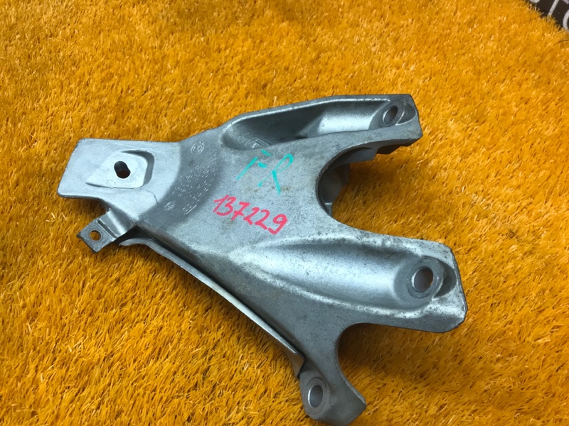 Кронштейн подушки двигателя, 340 рублей, Красноярск