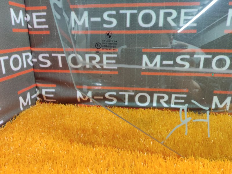 Стекло боковое, 350 рублей, Красноярск