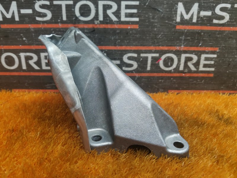 Кронштейн подушки двигателя, 1220 рублей, Красноярск