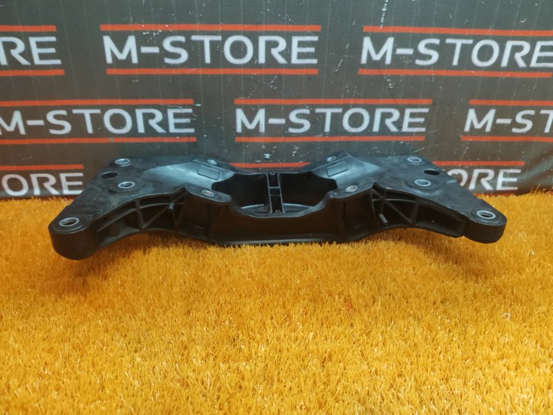 Кронштейн КПП, 2000 рублей, Красноярск