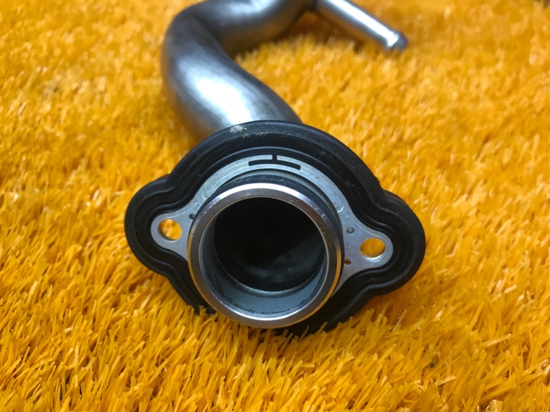 Патрубок системы охлаждения, 200 рублей, Красноярск