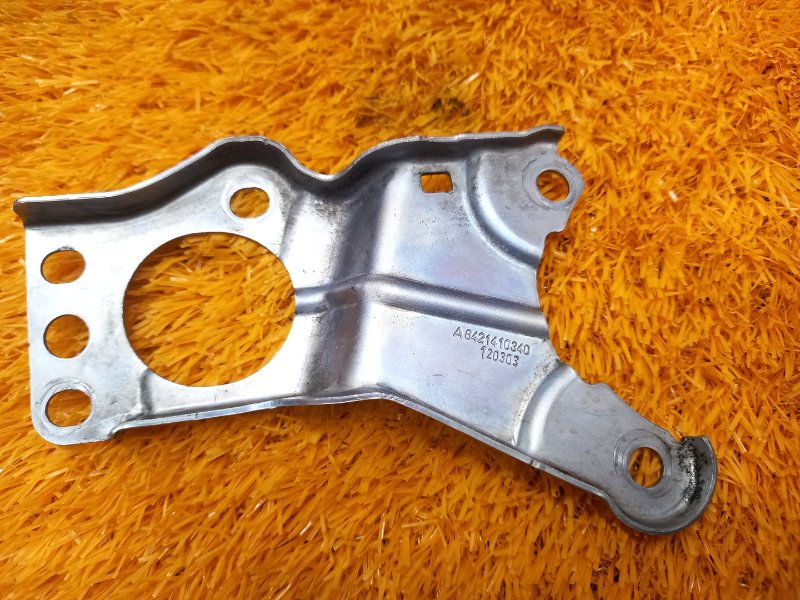 Кронштейн выпускного коллектора, 280 рублей, Красноярск