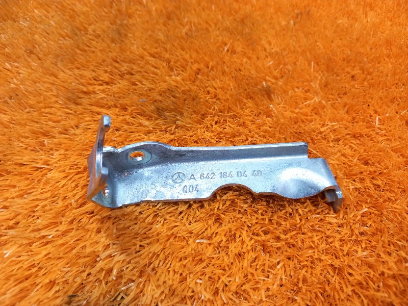 кронштейн, 300 рублей, Красноярск