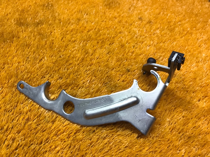 кронштейн, 300 рублей, Красноярск