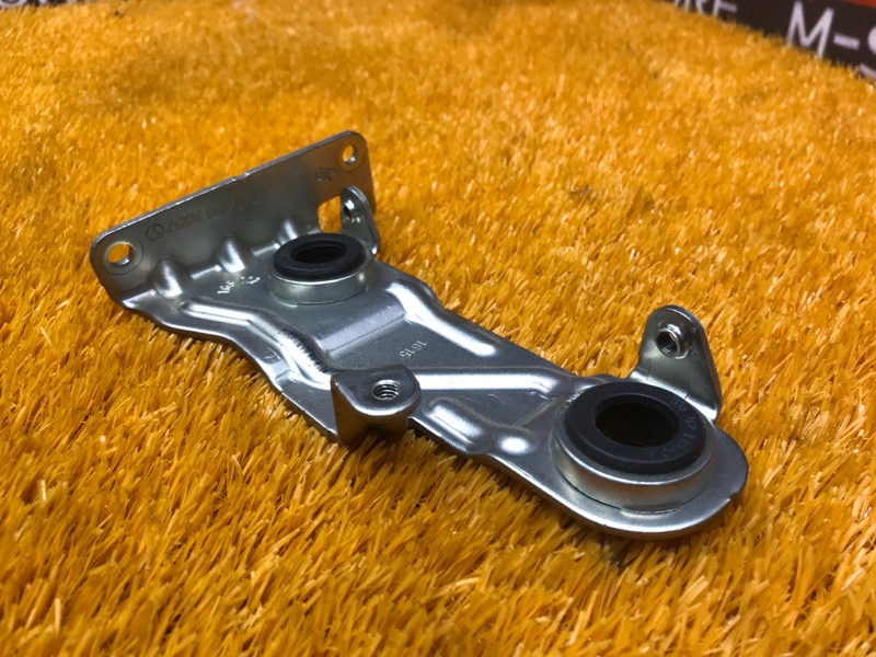 кронштейн, 300 рублей, Красноярск