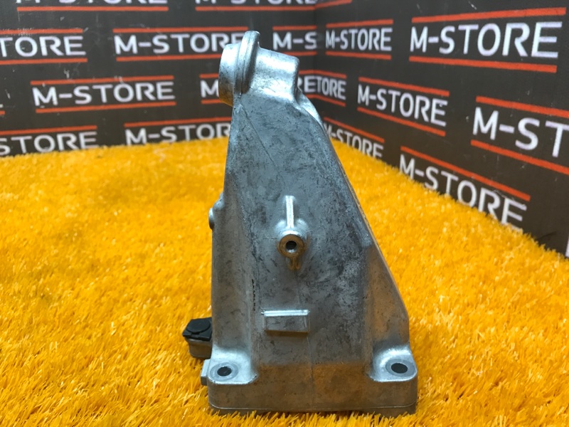 Кронштейн подушки двигателя, 1520 рублей, Красноярск