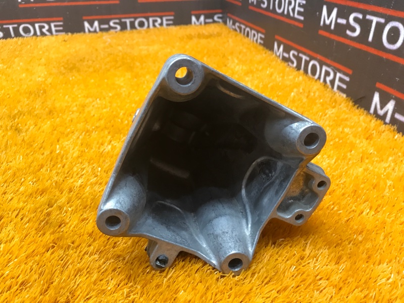 Кронштейн подушки двигателя, 1520 рублей, Красноярск