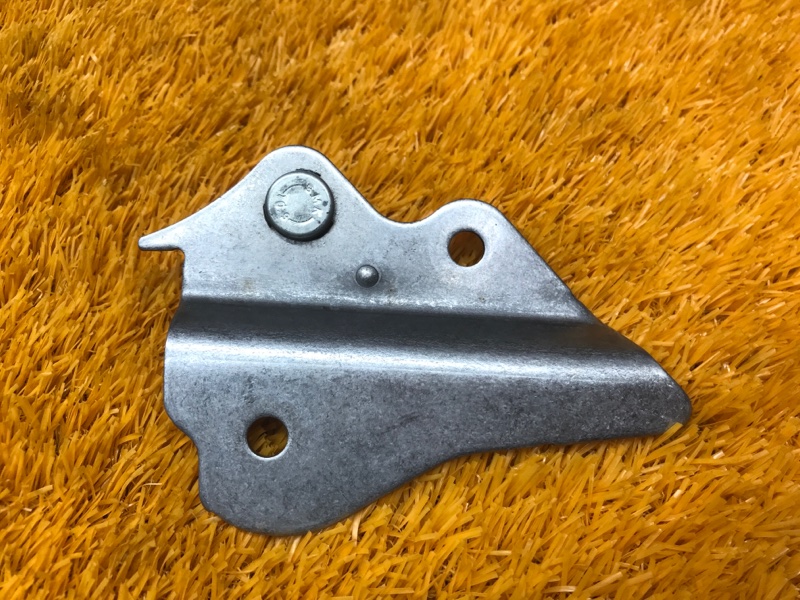 Кронштейн теплового экрана, 300 рублей, Красноярск