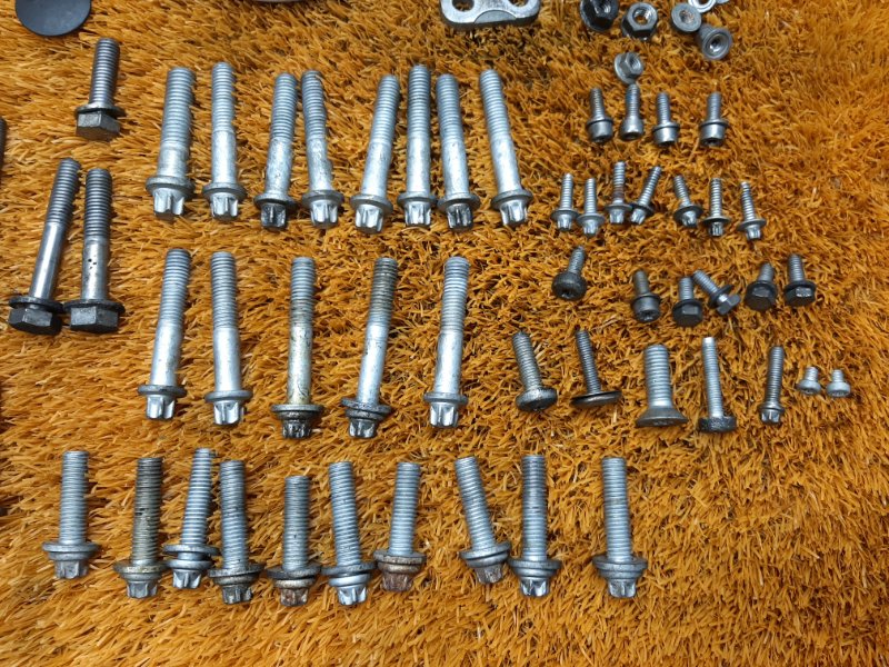 Болты и гайки ДВС, 810 рублей, Красноярск