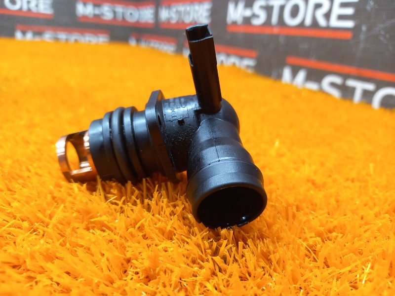 Штуцер вакуумный, 380 рублей, Красноярск