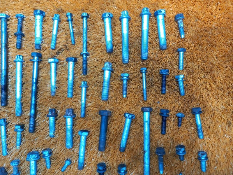 Болты и гайки ДВС, 930 рублей, Красноярск