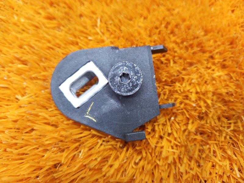 Кронштейн крышки двигателя, 300 рублей, Красноярск