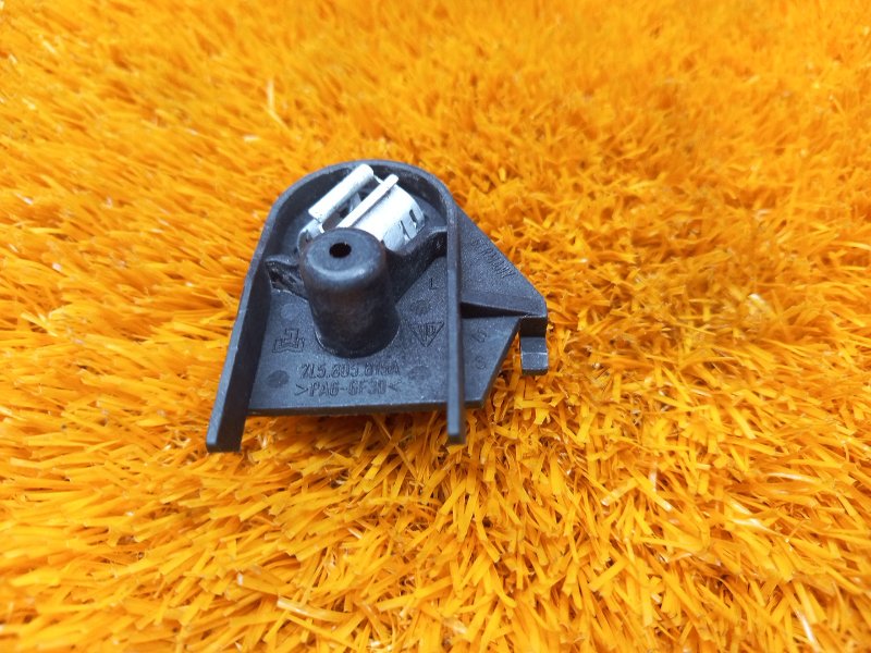 Кронштейн крышки двигателя, 300 рублей, Красноярск