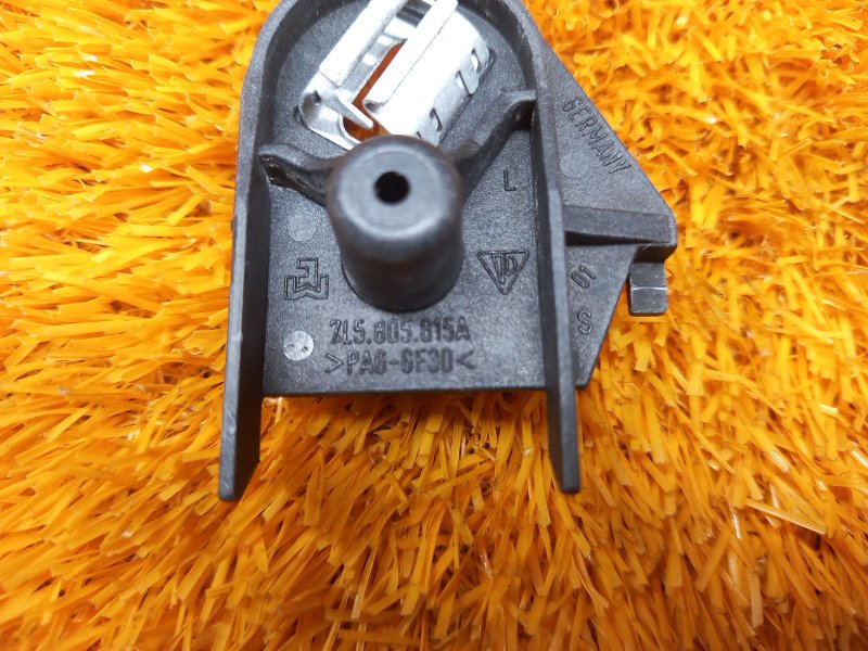 Кронштейн крышки двигателя, 300 рублей, Красноярск