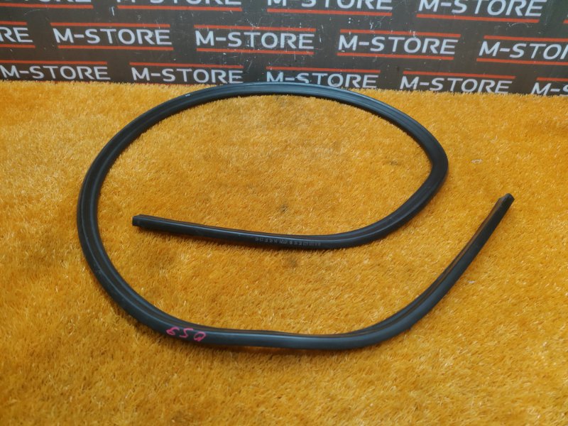 Уплотнитель капота, 960 рублей, Красноярск