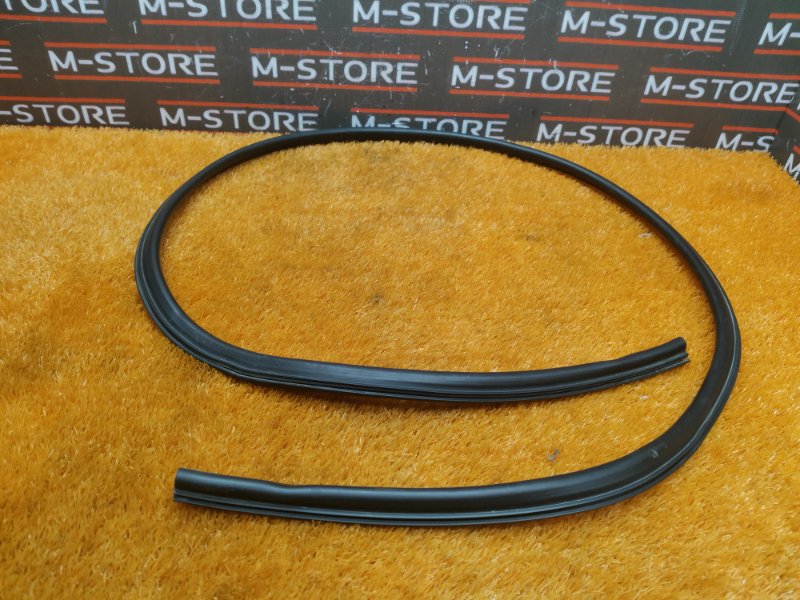 Уплотнитель капота, 960 рублей, Красноярск