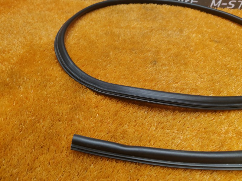 Уплотнитель капота, 960 рублей, Красноярск