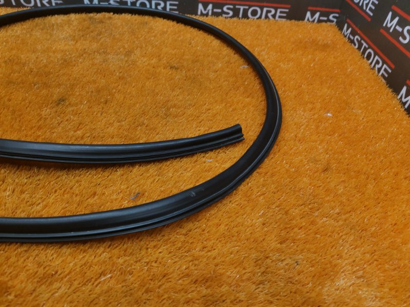 Уплотнитель капота, 960 рублей, Красноярск