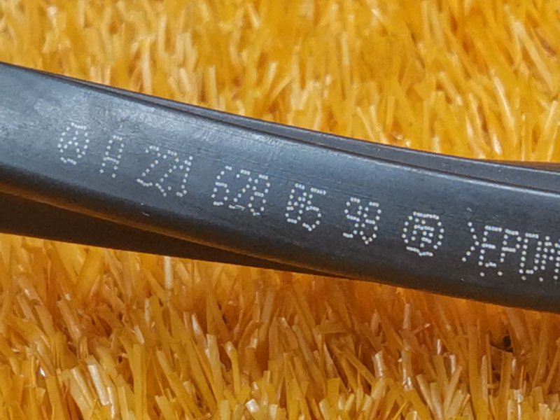 Уплотнитель капота, 960 рублей, Красноярск