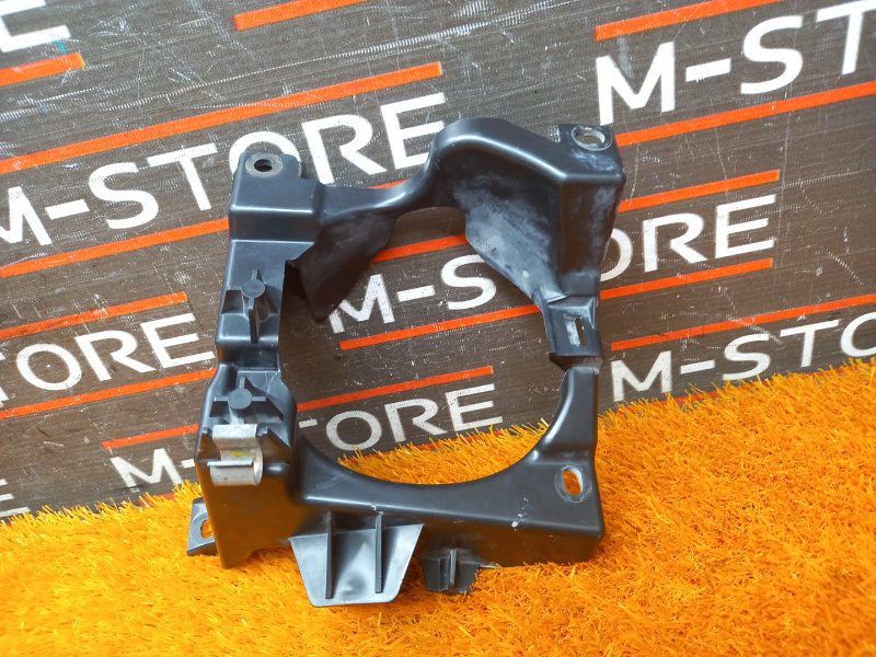 Кронштейн противотуманной фары, 630 рублей, Красноярск