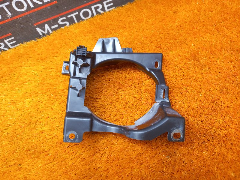 Кронштейн противотуманной фары, 630 рублей, Красноярск